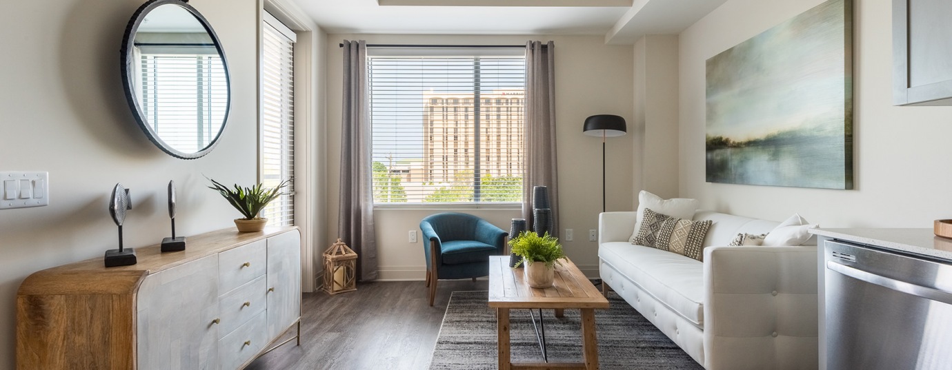 Available one and two bedroom apartments in Charleston, SC 10 WestEdge